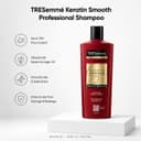 TRESEMMÉ KERATIN SMOOTH SHAMPOO – image 2
